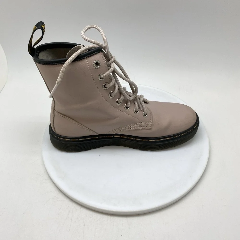 Doc Martens Zavala Combat Boots Womens 7 Lace up Ankle Pink Leather Shoes